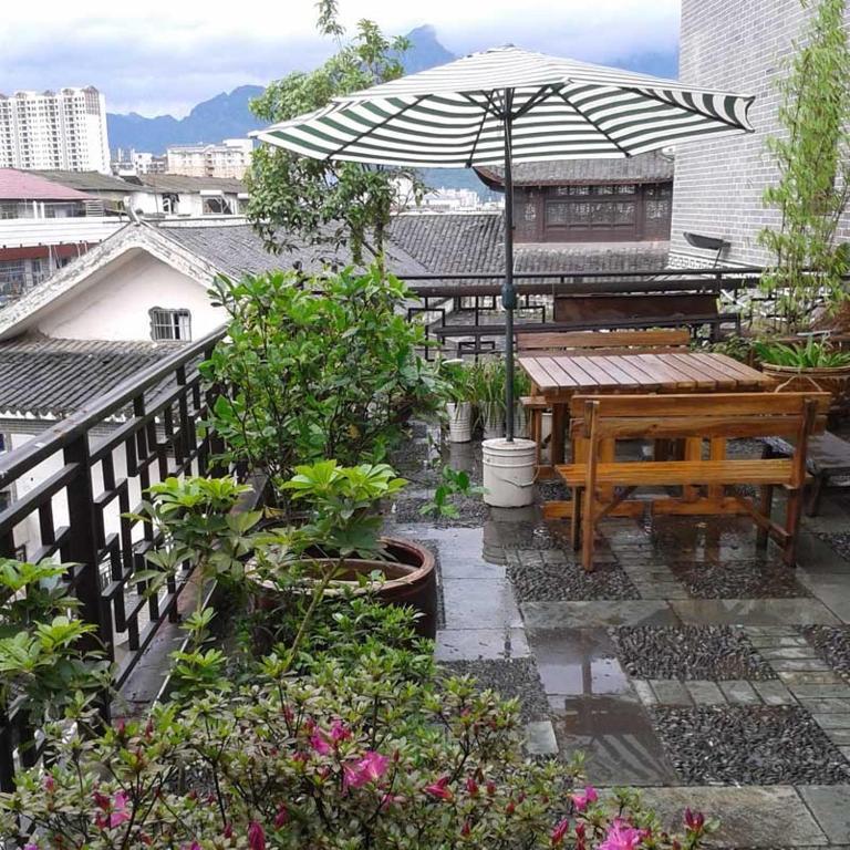 Bajie Youth Hostel Zhangjiajie Exterior photo